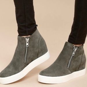 STEVE MADDEN GREY ZIP UP SNEAKERS